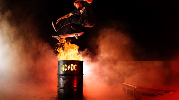 AC/DC x DC Shoes une collaboration détonante.